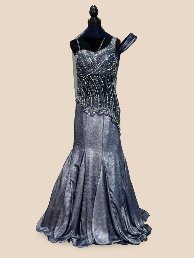 Front mannequin image