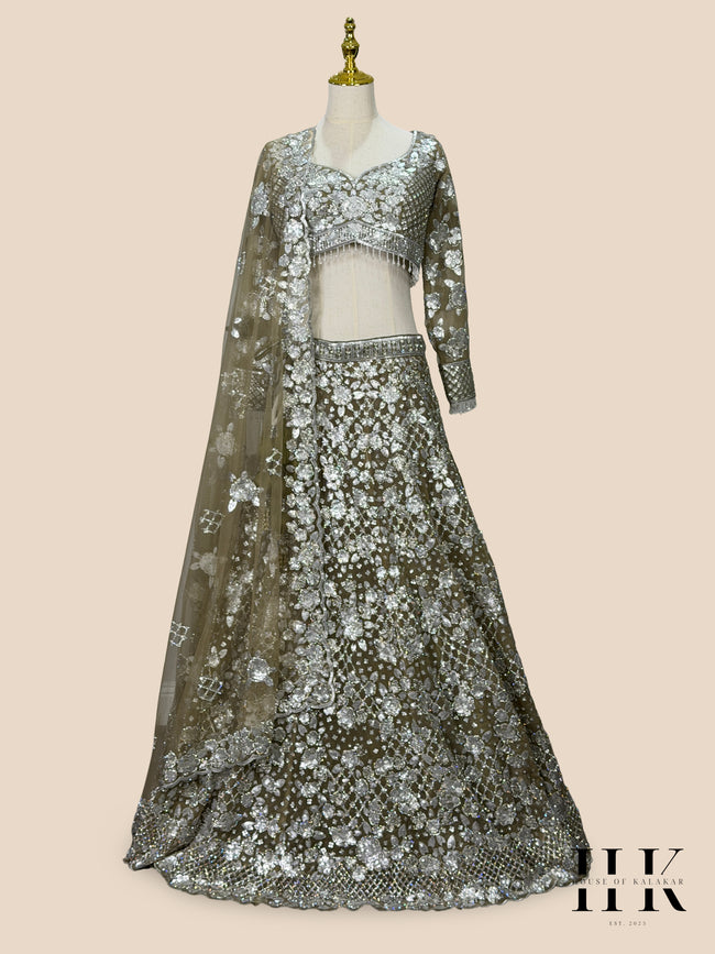 Front mannequin image