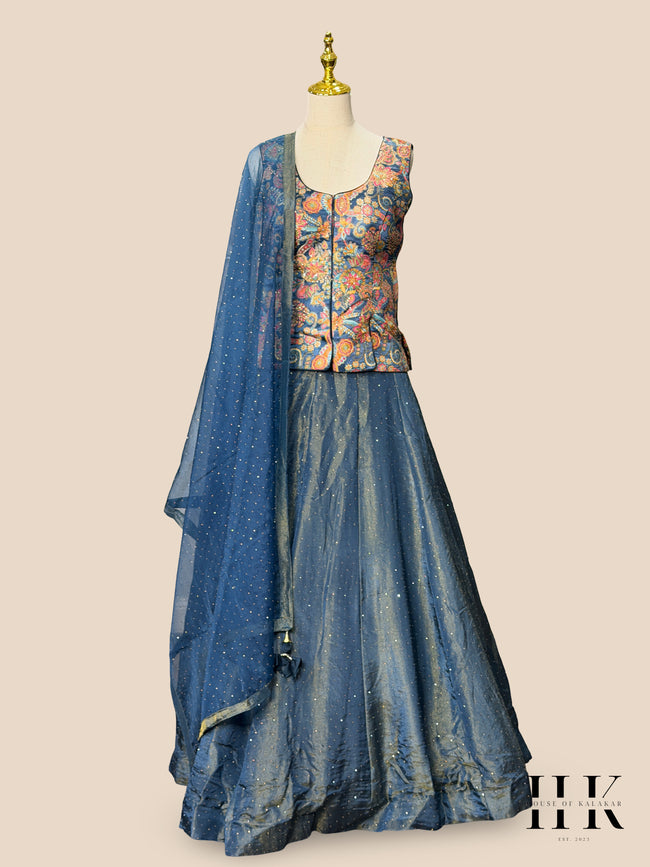Front mannequin image