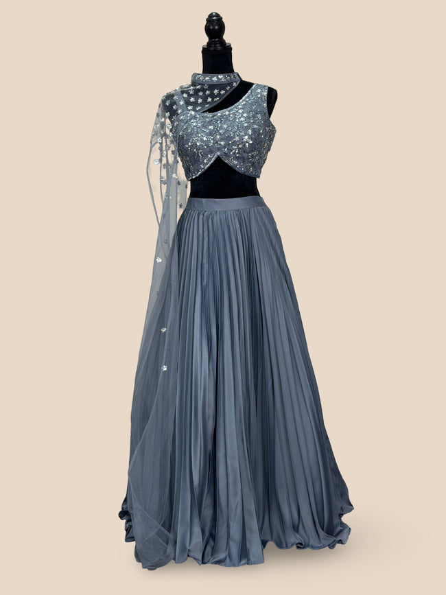 Front mannequin image
