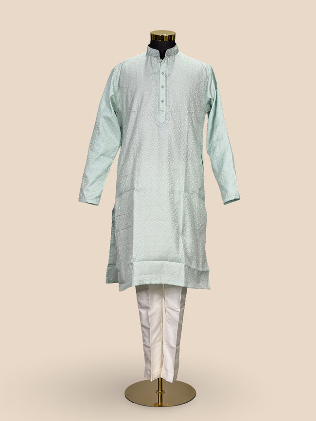 Front mannequin image